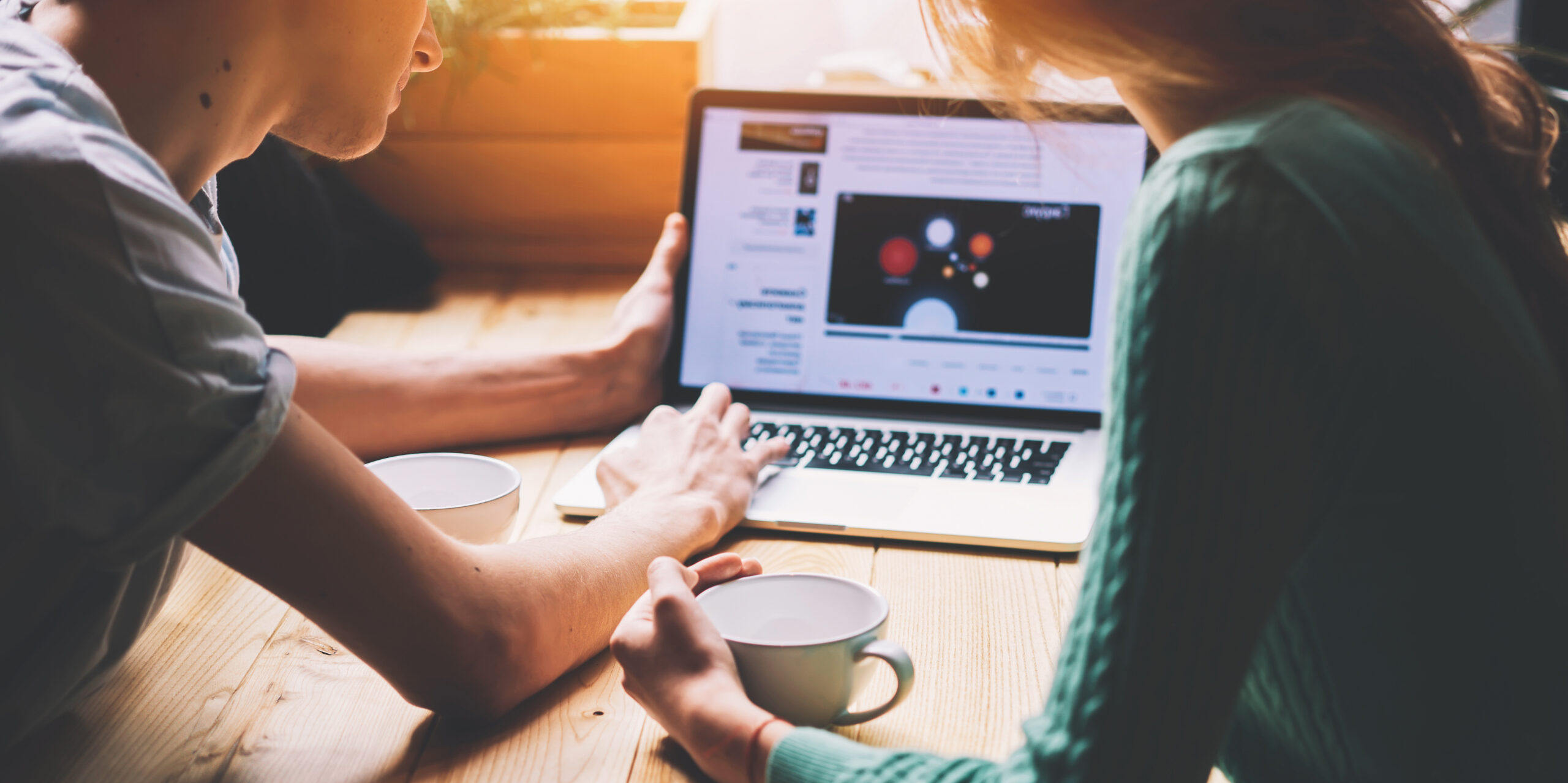 5 Reasons to Invest in a Custom Website Before You Launch Your Business